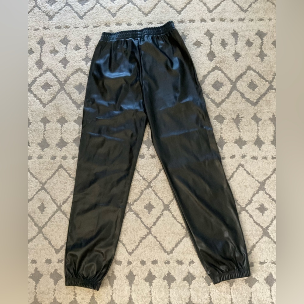 Women’s Black Pants - Picture 7 of 8
